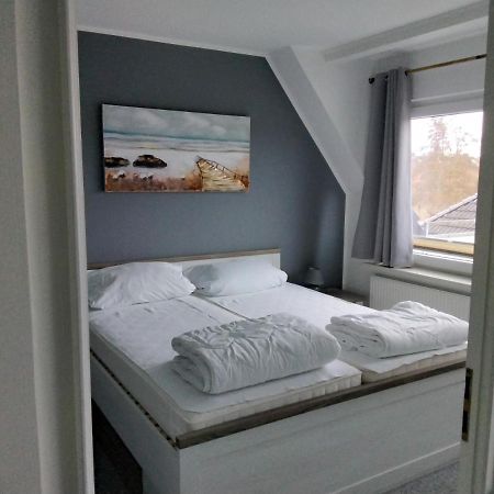 Ferienwohnung 3 Haus Neptun Ideal Familien Mit Kindern บือซุม ภายนอก รูปภาพ